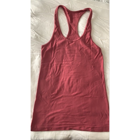 Lulu lemon tank size 2 - Picture 3 of 3